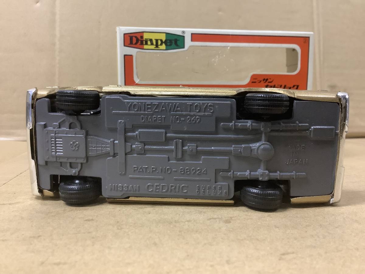 92 ダイヤペット 1/40 ニッサン 230 セドリック ゴールド NISSAN