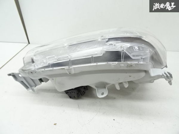ダイハツ 純正 S321V S331V ハイゼット カーゴ 後期 ハロゲン ヘッドライト ヘッドランプ 左 左側 助手席側 ICHIKOH 1969 訳有品 棚14-1