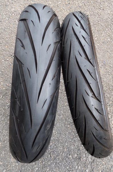 【新車外しタイヤ】前後セット　IRC EXATO NR88　【フロント】90/80-17　【リア】130/70R-17　今年新車GSX-R150から外したタイヤです。