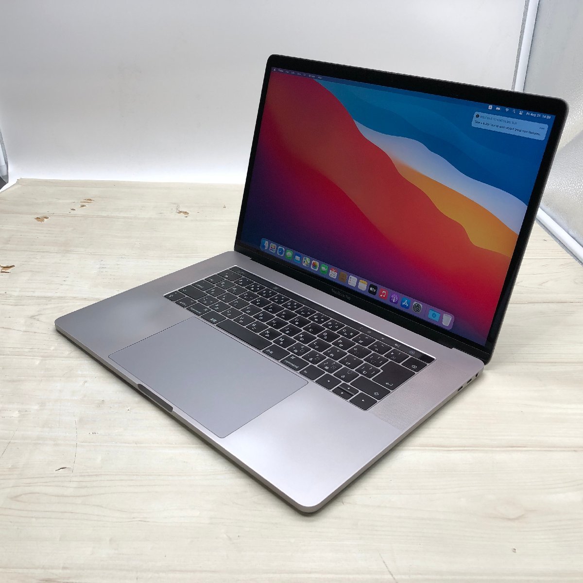 Apple MacBook Pro 15-inch 2017 Core i7 3.10GHz/16GB/512GB(NVMe