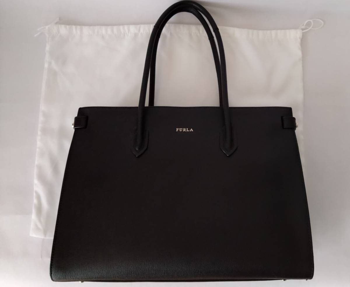 新品未使用　フルラ FURLA BAG PIN M TOTE E/W　ピン M トート　ブラック　￥63，800円　ビジネス　通勤