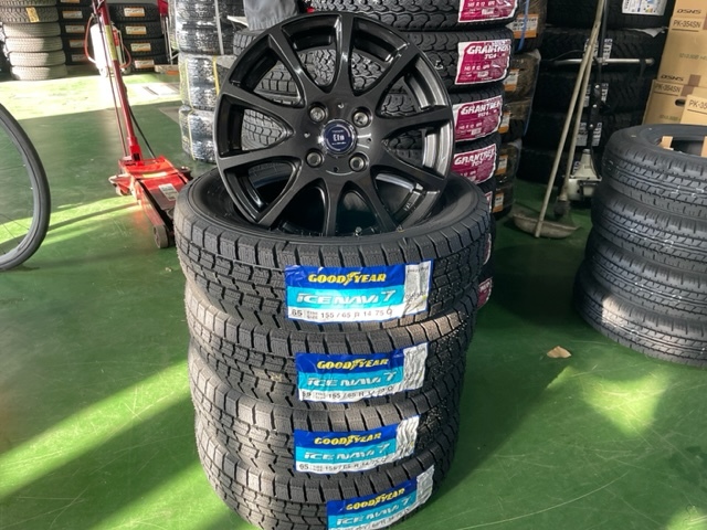 【驚きの破格値，お買い得】 アイスナビ7 155/65R14 アルミホイール4本セットティラードイータグラファイトグレー(スタッドレスタイヤ)｜売買されたオークション情報、yahooの商品情報をアーカイブ公開 - オークファン 4穴