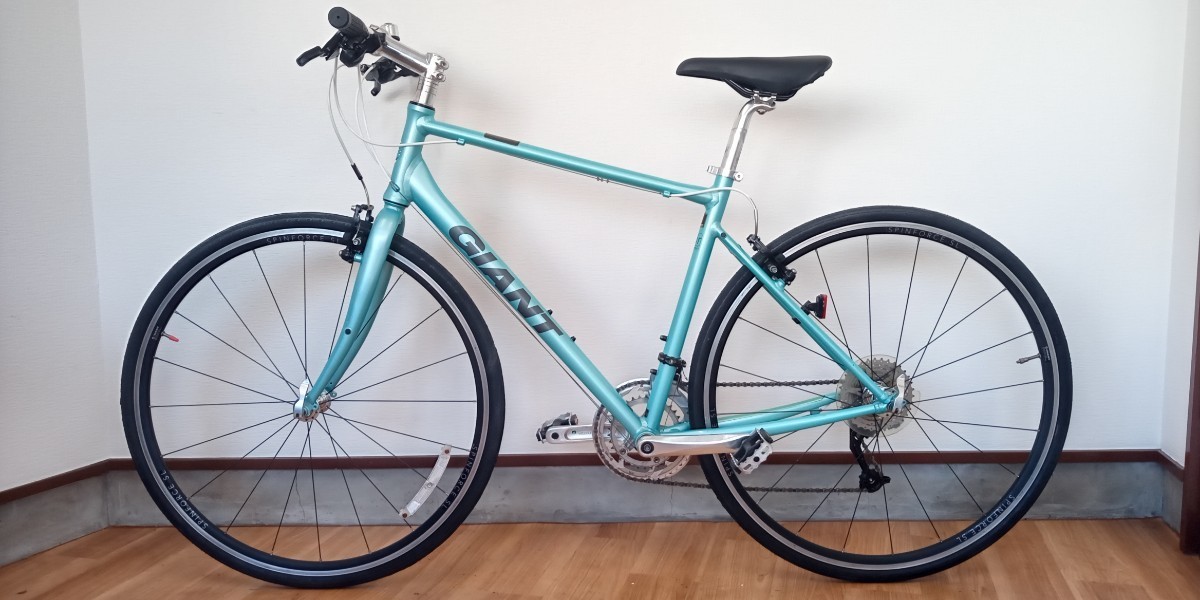 整備済み GIANT ESCAPE AIR 適応身長170-185cm 700c シマノ2×9s