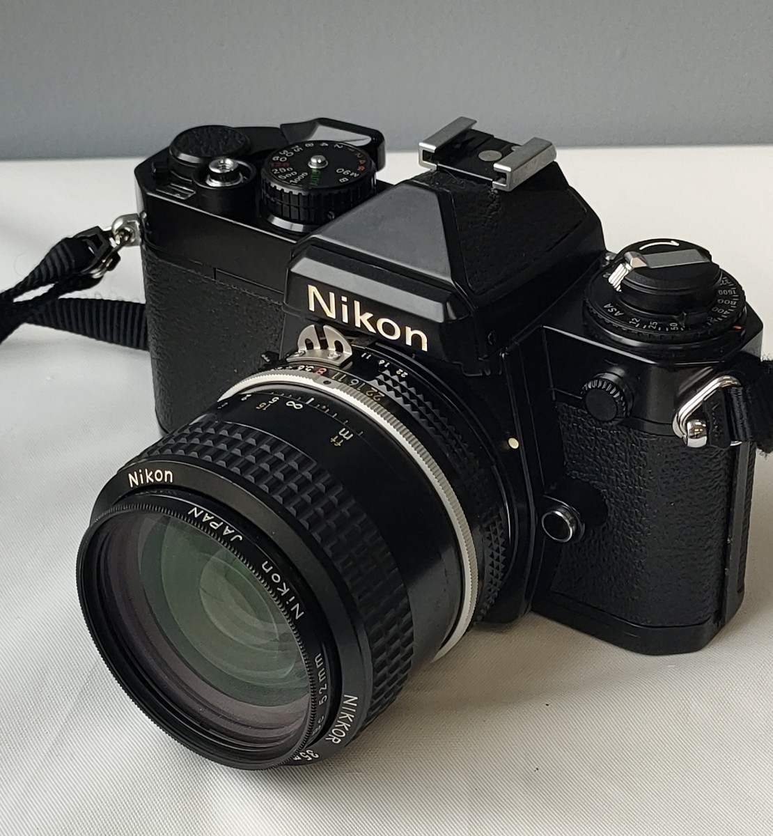 Nikon FM【ジャンク】 ジャンク】ニコン FE ケース付 Nikon FM【ジャンク】 ジャンク】ニコン FE ケース付