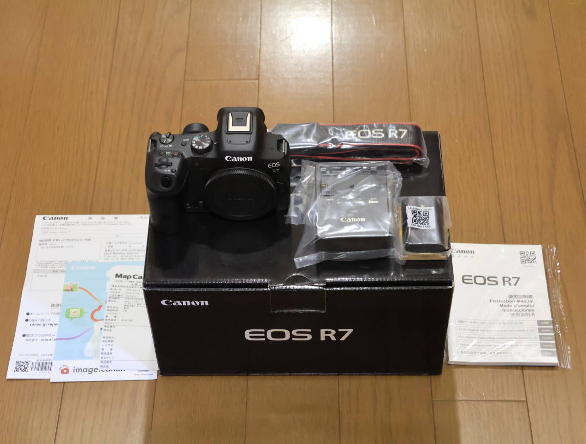 EOS R7 Canon ボディ ボディー - 美品 付属品完備 PAY ボディ一式の 