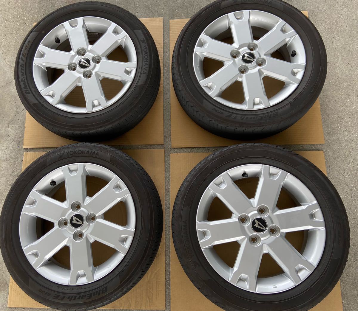 ダイハツタフト純正15インチアルミホイール 4本セット 4.5J PCD100 