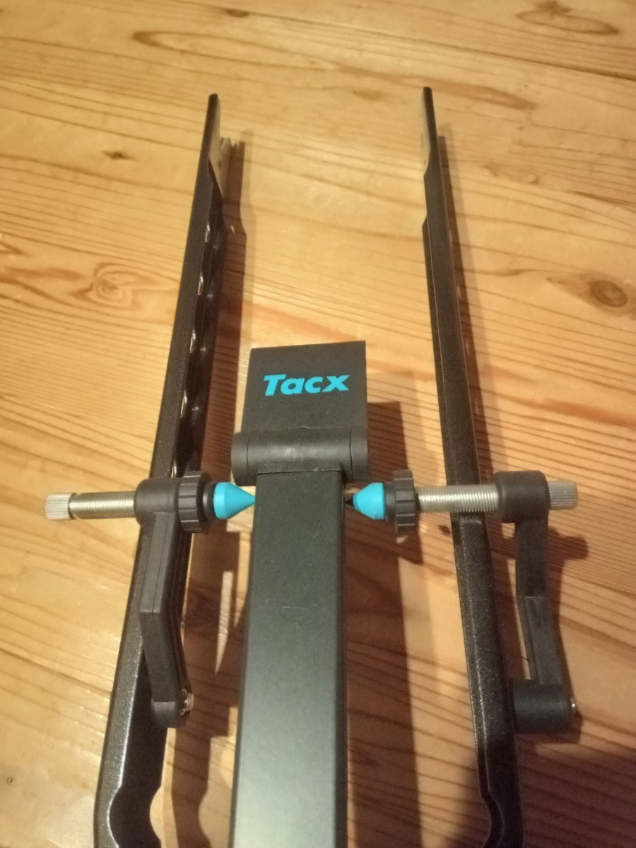 Tacx 振れ取り台 振れ取り台 T3175 Stand Yahoo!オークション pwt