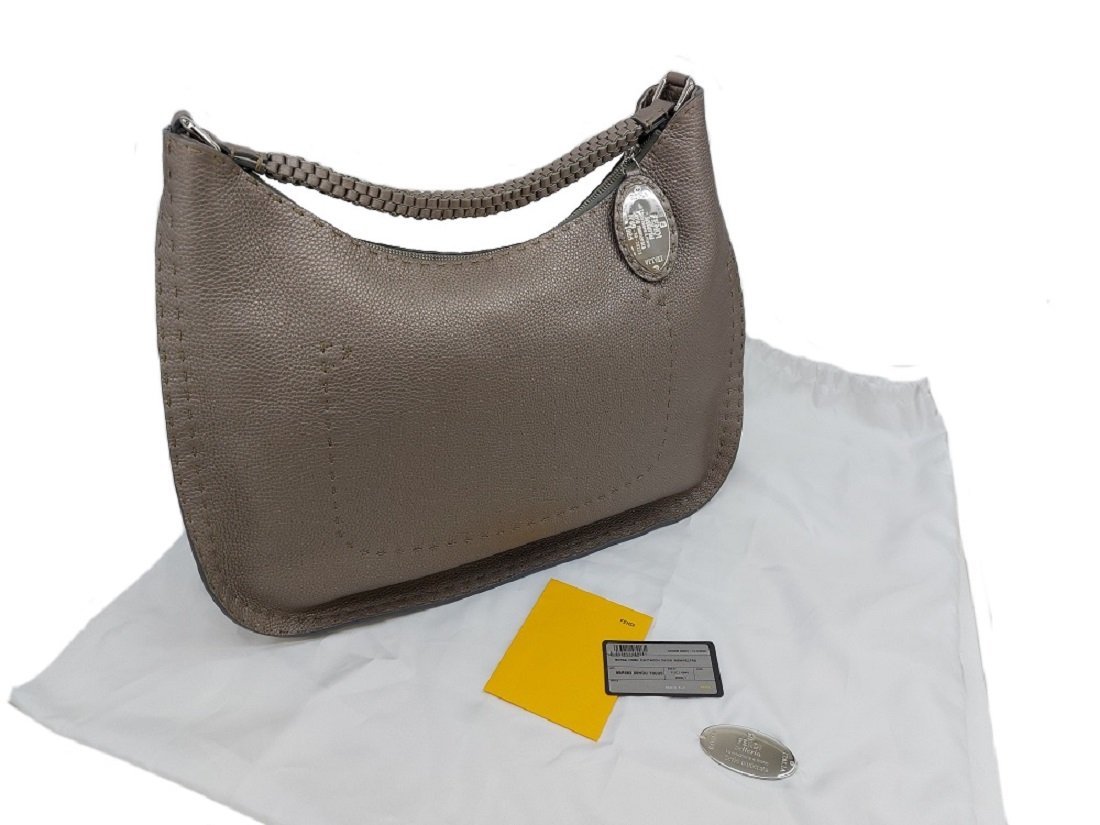 未使用品！FENDI【フェンディ】8BR582 SELLERIA/セレリア レザー ワンショルダーバッグ （4292）