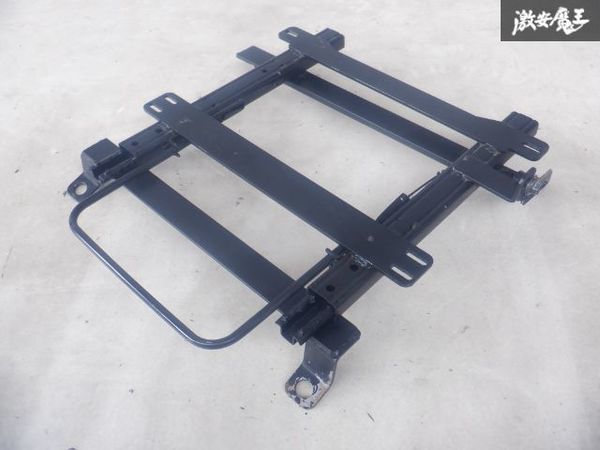 【C】RECARO レカロ 底止め シートレール 右/運転席側 BP5 BPE BL5 BLE レガシィ