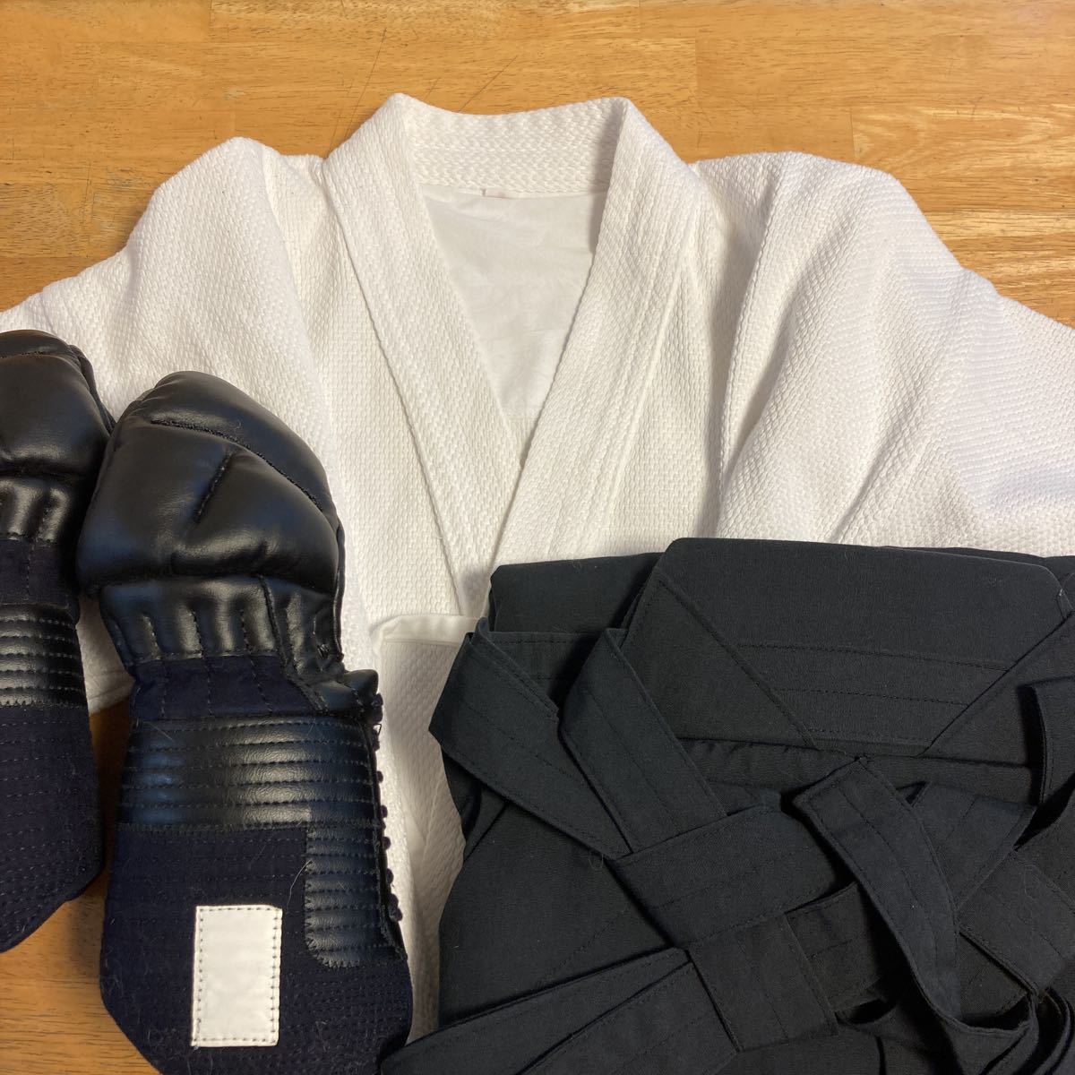 剣道着上下　袴　小手　セット　女子高生　160～165㎝　道衣3号　袴25号　授業や練習で使用するなど、お安く揃えたい方へ