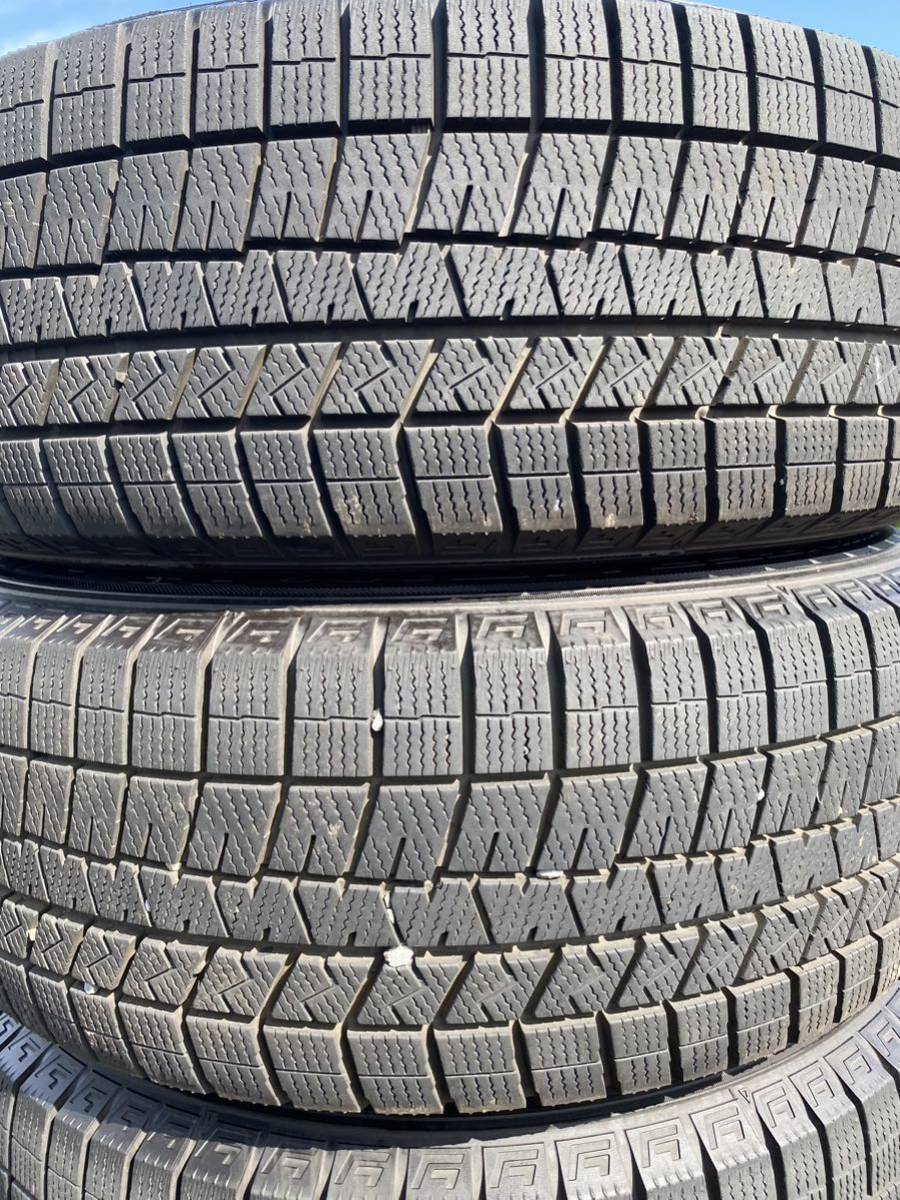 15インチスタッドレスタイヤ スタッドレスタイヤ215/65-16レボ2