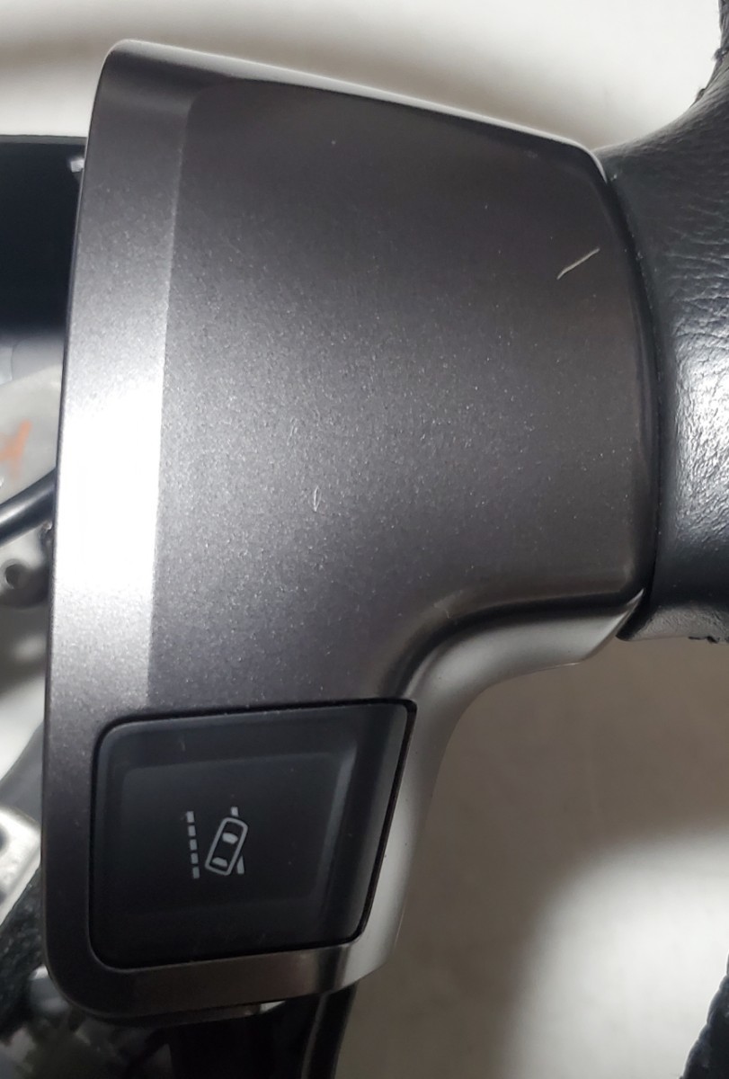 トヨタ ハイエース・TRH200 純正 スーパーGL/ダークプライム ステアリング/ハンドル ウッドレザー ステアリングスイッチ付 2018年 200系 トヨタ ハイエースバン スーパーGL 1.9万Km 3.4万Km ダークプライムII（2023年