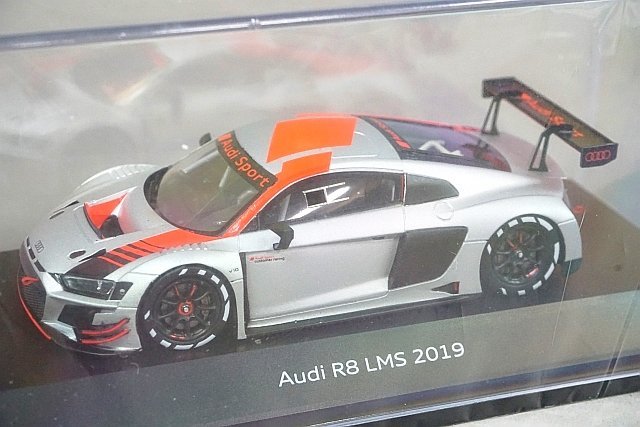 1/43 Audi アウディ R8 LMS 2019 マットシルバー / レッド ディーラー特注 5021900231