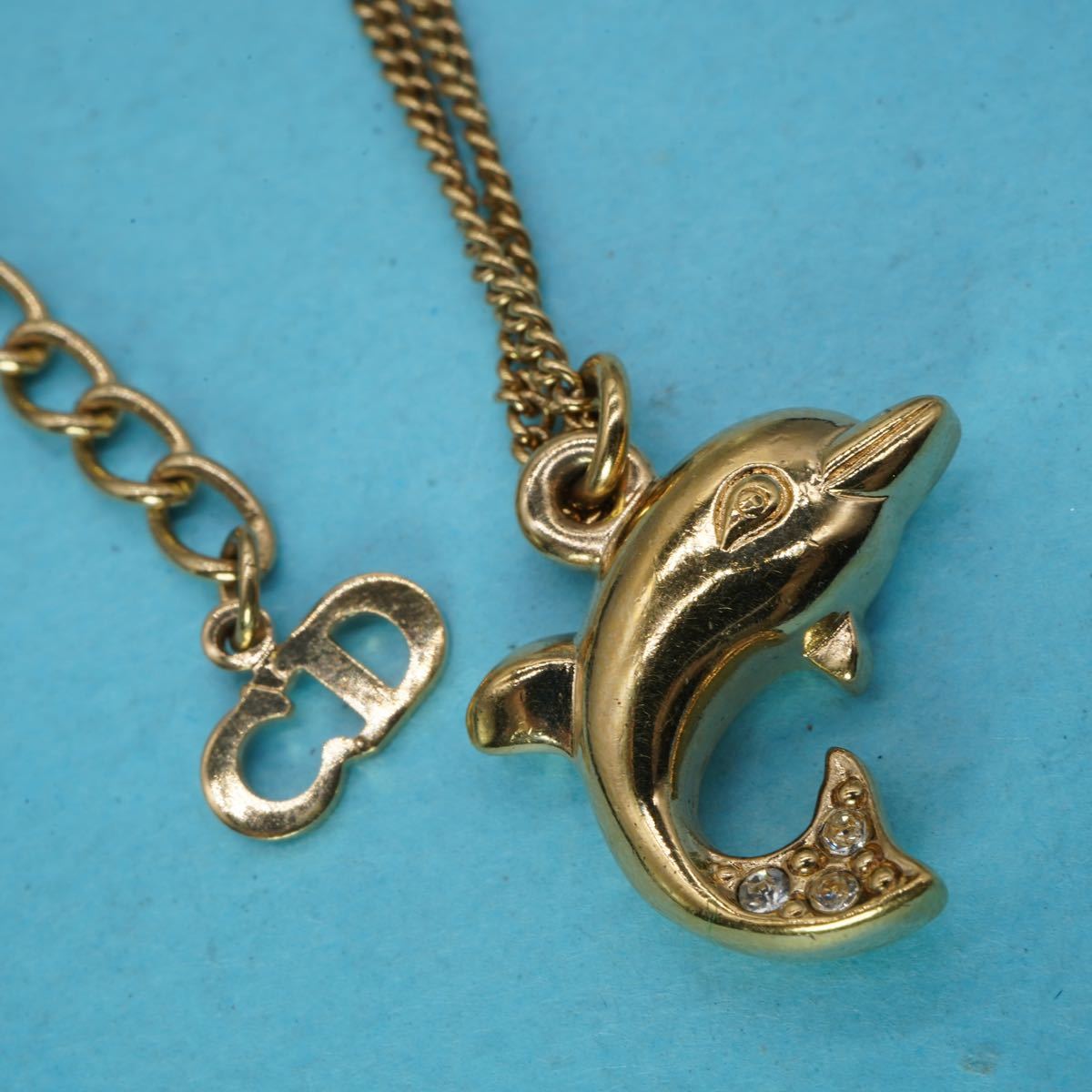 【51】Christian Dior イルカ ネックレス 長さ約40cm アジャスター約5cm クリスチャンディオール ゴールドカラー TIA