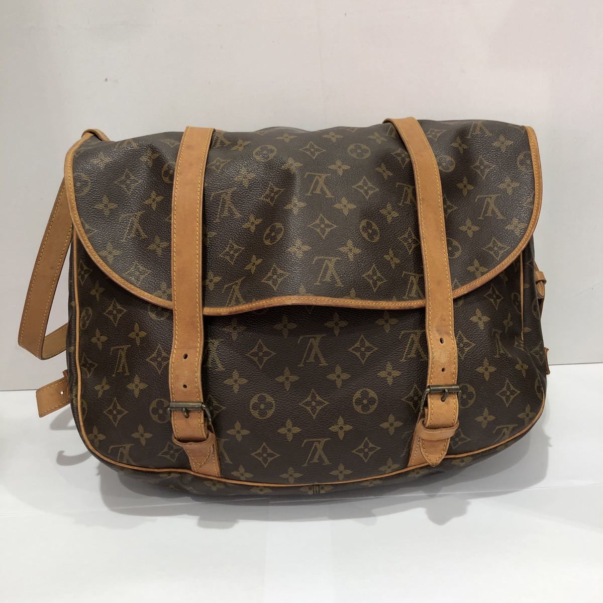 【LOUIS VUITTON】ルイヴィトン モノグラム ソミュール43 モノグラム M42252 ショルダーバッグ 両面収納 ブラウン レディース ts202309