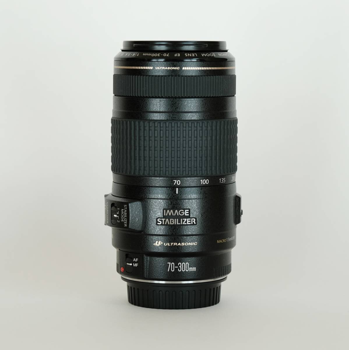 [純正フィルター付] EF70-300mm F4-5.6 IS USM / 望遠ズーム / EFマウント