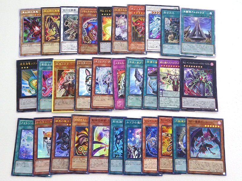 遊戯王 引退 本日限定大幅値下げ遊戯王 引退品 初期カードコレクション