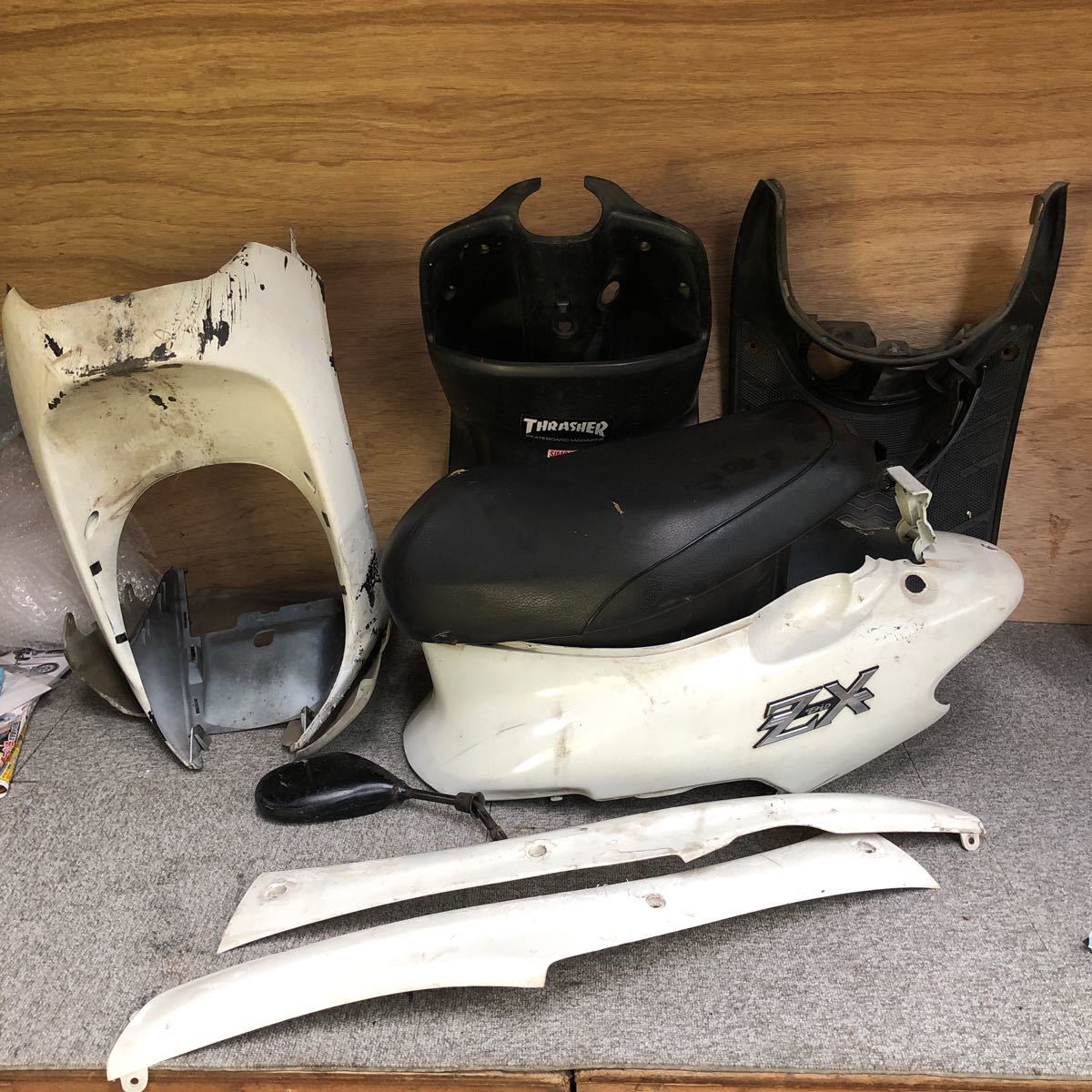 HONDA ライブDIO(ディオ) ZX af34【純正　外外装セット】カウルセット　