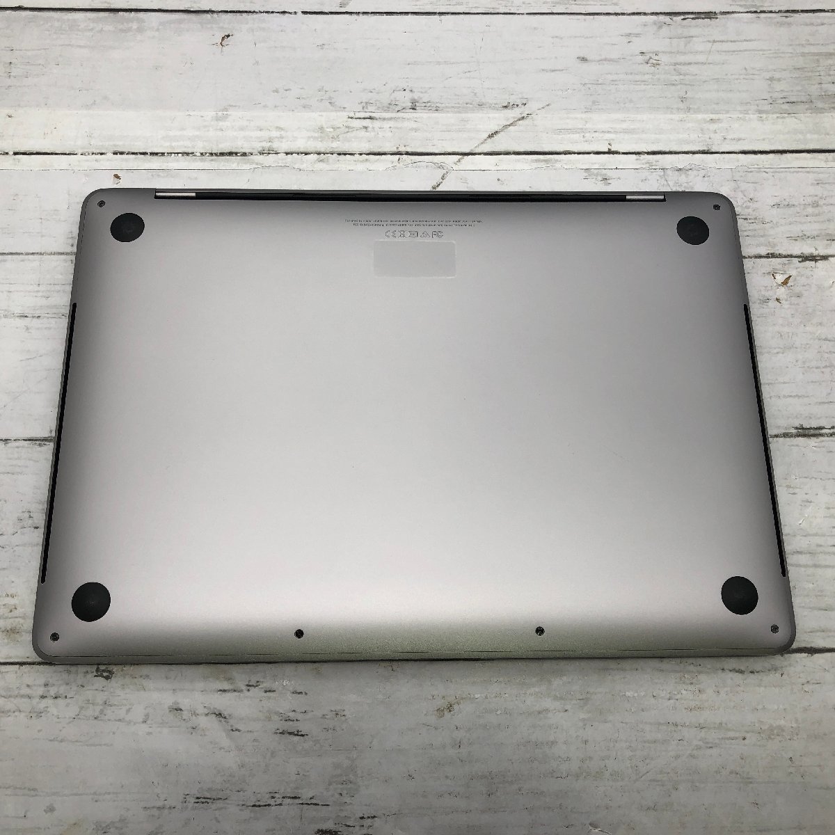 Apple MacBook Pro 13-inch 2018 Four Thunderbolt 3 ports Core i7