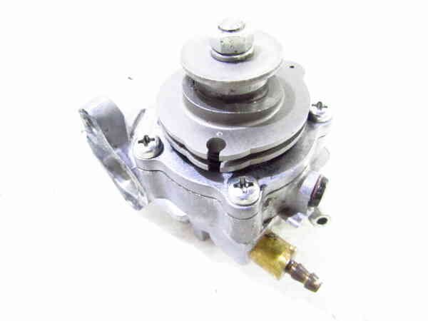 TZR250 オイルポンプ 純正 インシュレーター 2スト サービス TZR250