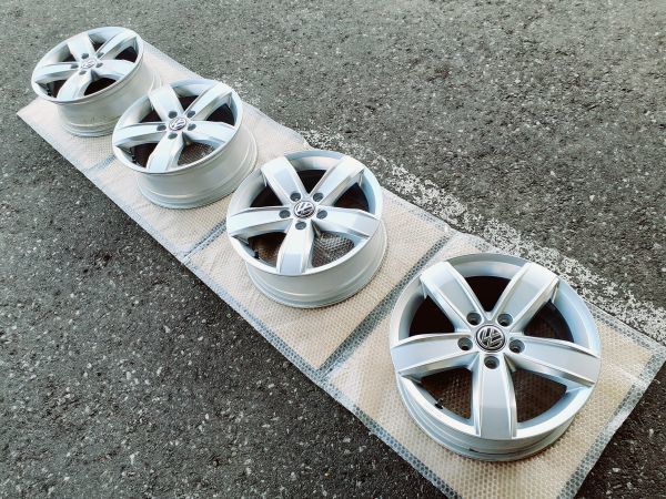 【送料無料，SALE】 冬セット ガリ傷なし コンチネンタル付 フォルクスワーゲン VW ゴルフ7 純正 16インチ 6j+48 112-5H NC6 205/55R16(スタッドレスタイヤ)｜売買されたオークション情報、yahooの商品情報をアーカイブ公 5穴