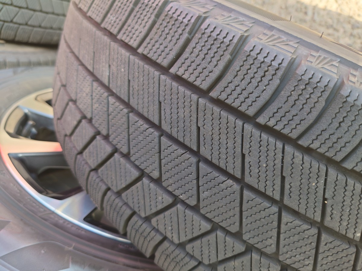 ブリヂストン ブリザック VRX3 225/60R17 99Q アルファード 30系 純正
