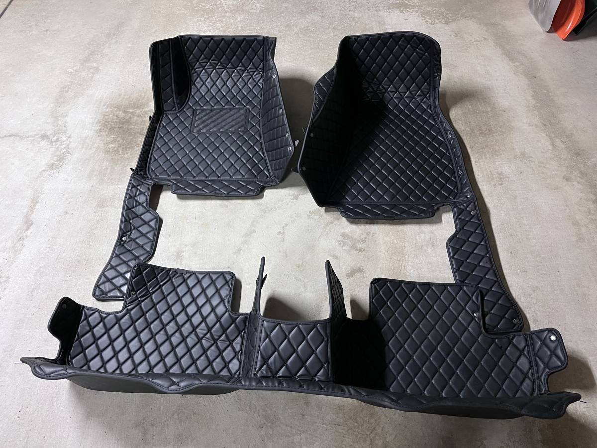 ダッジ　チャレンジャー2015-2022 フロアマット