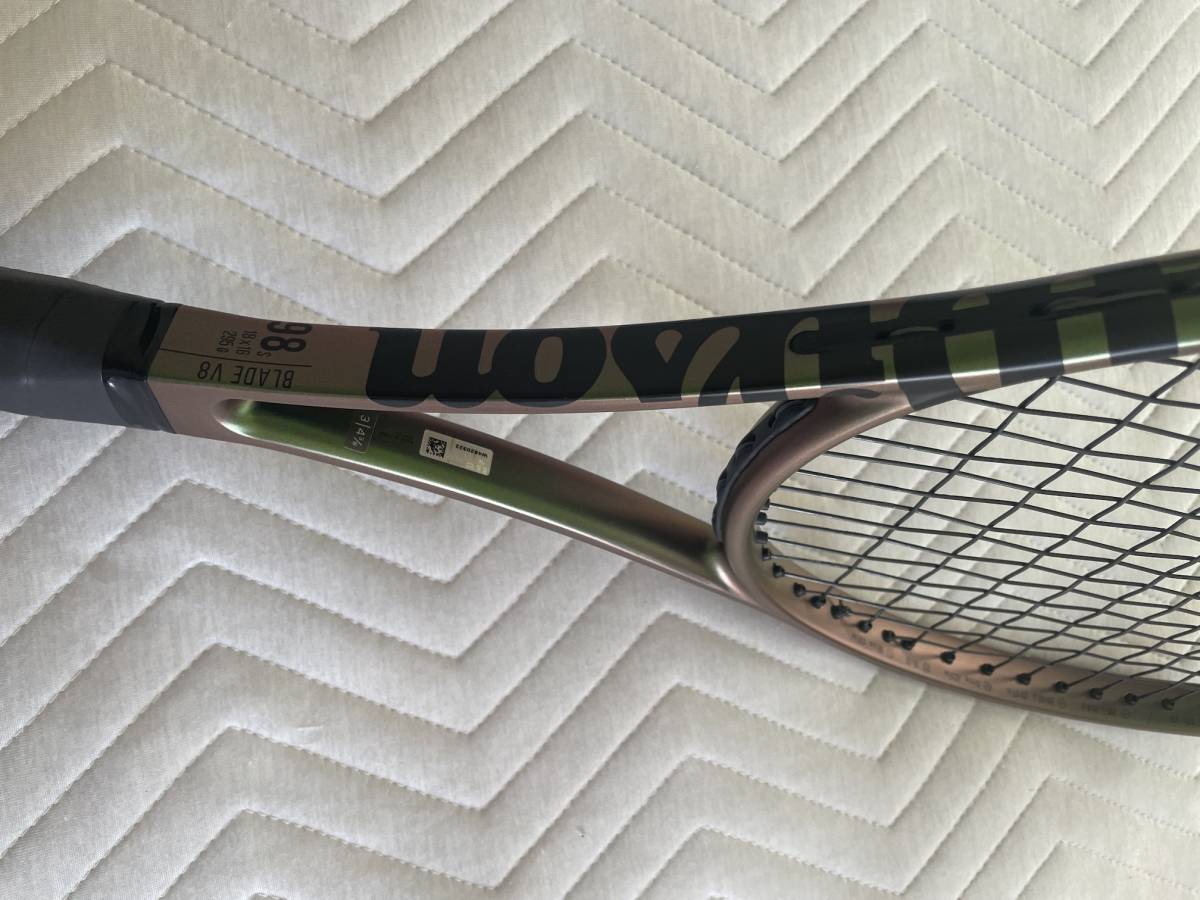Wilson BLADE 98S V8 G3 美品 V8 Wilson Blade 硬式ラケット 18×16 16
