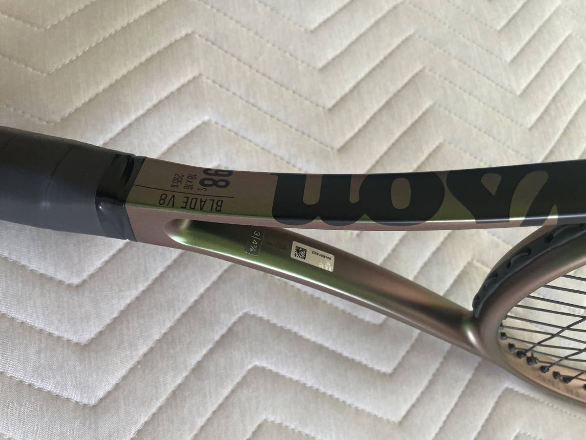 Wilson BLADE 98S V8 G3 美品 V8 Wilson Blade 硬式ラケット 18×16 16