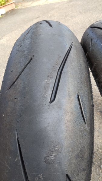 25分のみ使用！】【極上中古】前後セット ダンロップα13SP 【フロント
