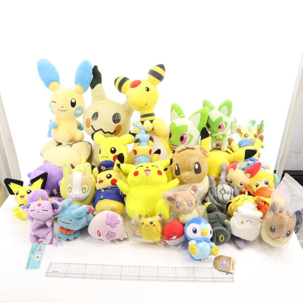 ●ポケットモンスター ぬいぐるみ 大量セット おしゃべりピカチュウ マリル ブルー BANPRESTO アミューズメント景品 B136