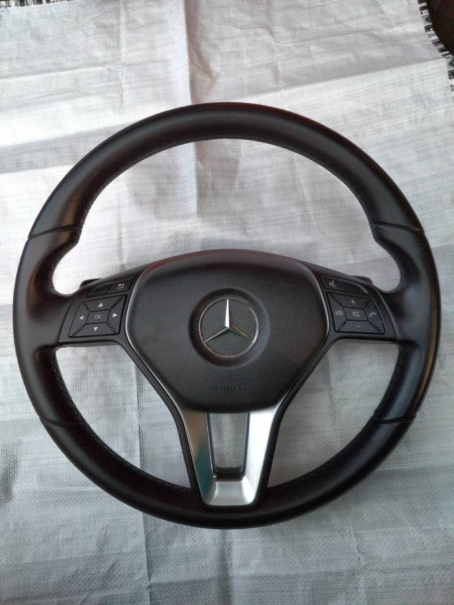 ◆ベンツ　B180　DBA-246242　ハンドル　パドルSW　パッド付き 2013年　B180　DBA-246242