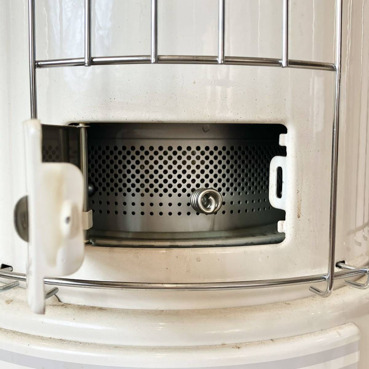 芯乾燥済 石油ストーブコロナ SL-66F 中古 分解メンテナンス済 13年製 芯乾燥済 石油ストーブコロナ SL-66F 中古 分解メンテナンス済 13年製