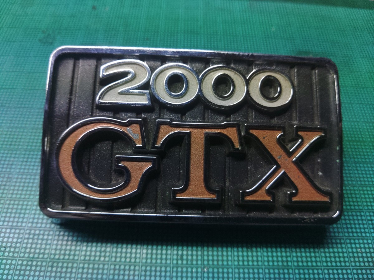 日産スカイライン ハコスカ2000GTX エンブレムバッジ 当時物レトロカー 