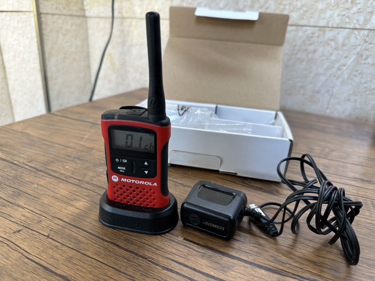 B22_34」MOTOROLA 特定小電力トランシーバー CL08 動作確認 写真の物で