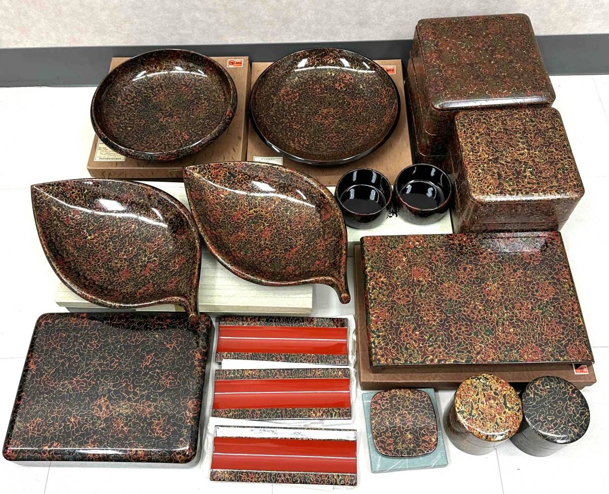 懐石道具 ほぼ未使用 吸物椀5客揃 木製黒真塗 和食器 蒔絵付 共箱