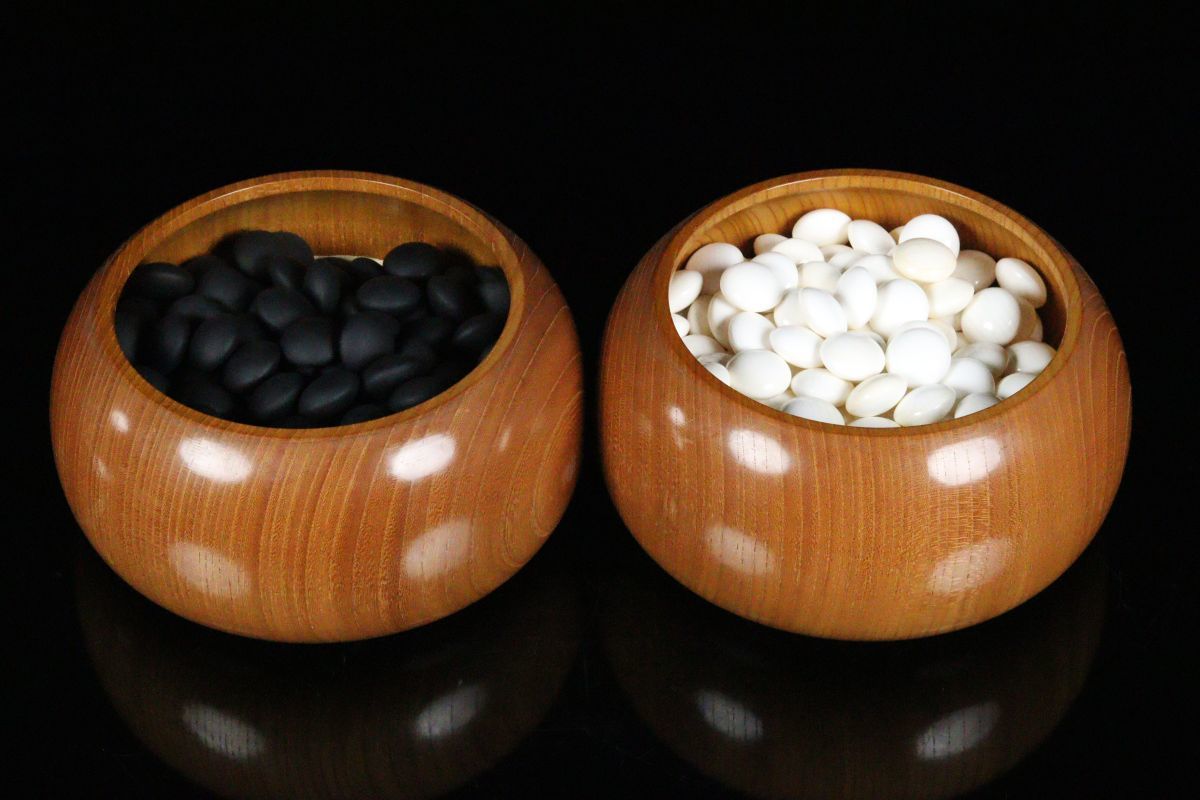 時代 本蛤白 本那智黒 碁石 希少の44号 12.5mm 白181