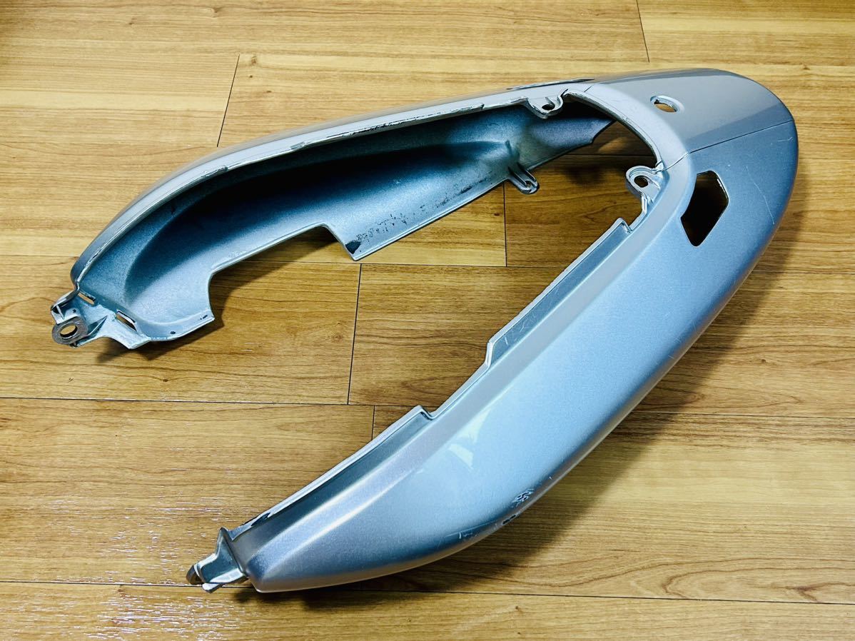 MC31 ホーネット250 純正 シートカウル MC31-1003＊＊＊ 【公式通販】