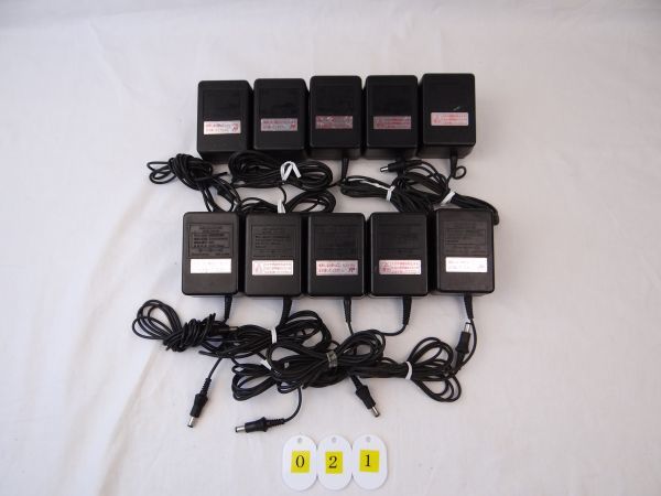 T021EB 【通電確認済み商品】NINTENDO/ニンテンドー ファミコン/スーファミ 純正ACアダプター HVC-002 動作品7個 通電不可3個