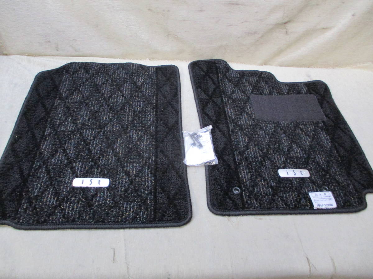未使用品　トヨタ イスト NCP65 / NCP60 純正 フロア マット 　5P