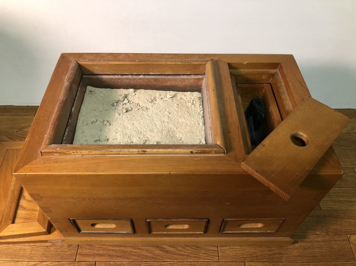 美品 天然木 無垢 関西火鉢 長火鉢 火鉢 囲炉裏 大和火鉢 座卓 欅 黒檀中桐 囲炉裏 関西火鉢 無垢 天然木 長火鉢 欅 座卓 総無垢 天板 関西 欅
