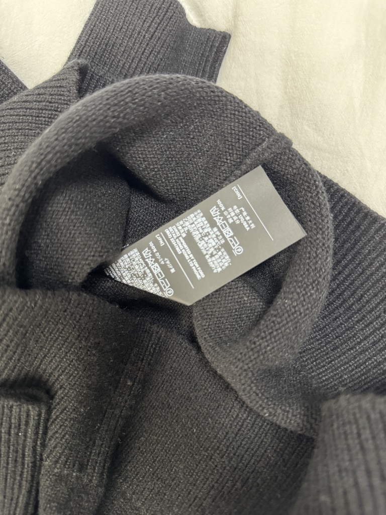 美品 トムフォード TOM FORD ニット セーター ロングスリーブ カシミヤ