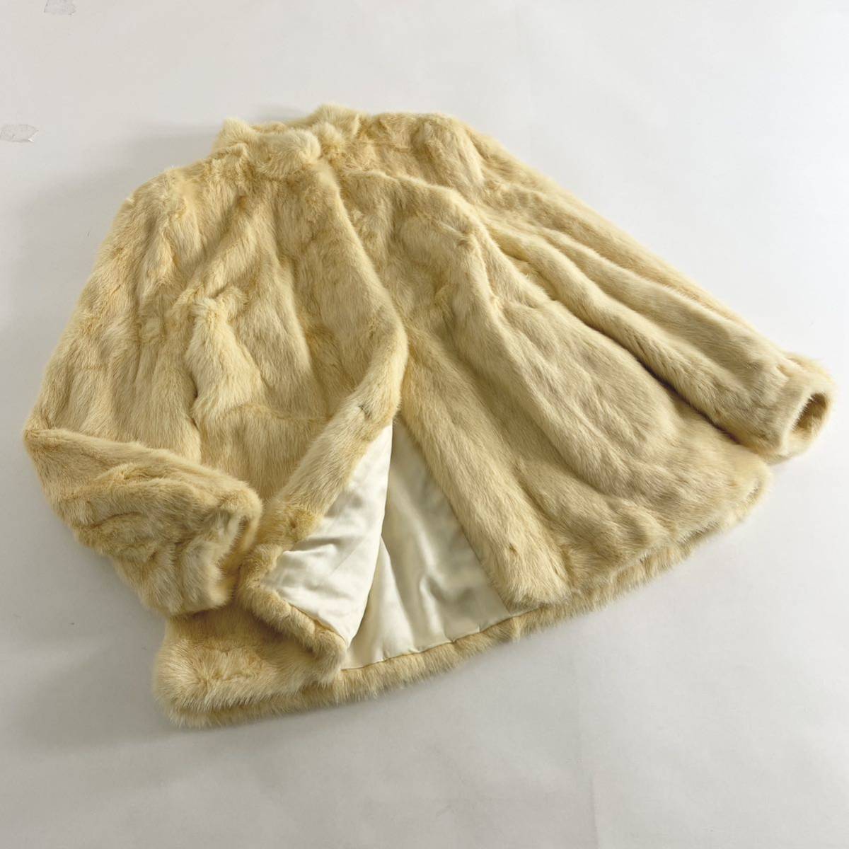 k10-7 最高級毛皮 岐阜毛被 パステルミンク MINK FUR COAT ミンクファーコート リアルファーコート ハーフコート 11号 毛皮コート