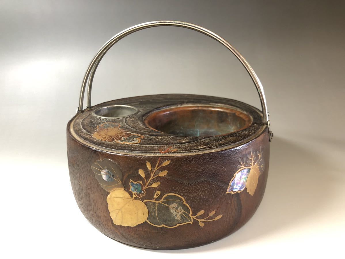 人気定番，大得価 時代物　木製桐製蒔絵螺鈿花葉紋様　手提げ煙草盆　お茶道具
