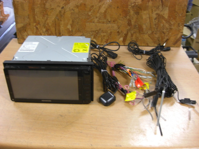 動作確認済 KEN WOOD ケンウッド MDV-X702W 彩速ナビ CD DVD SD USB Bluetooth TV フルセグ 地デジ対応 メモリーナビ 地図2014年製 送料安