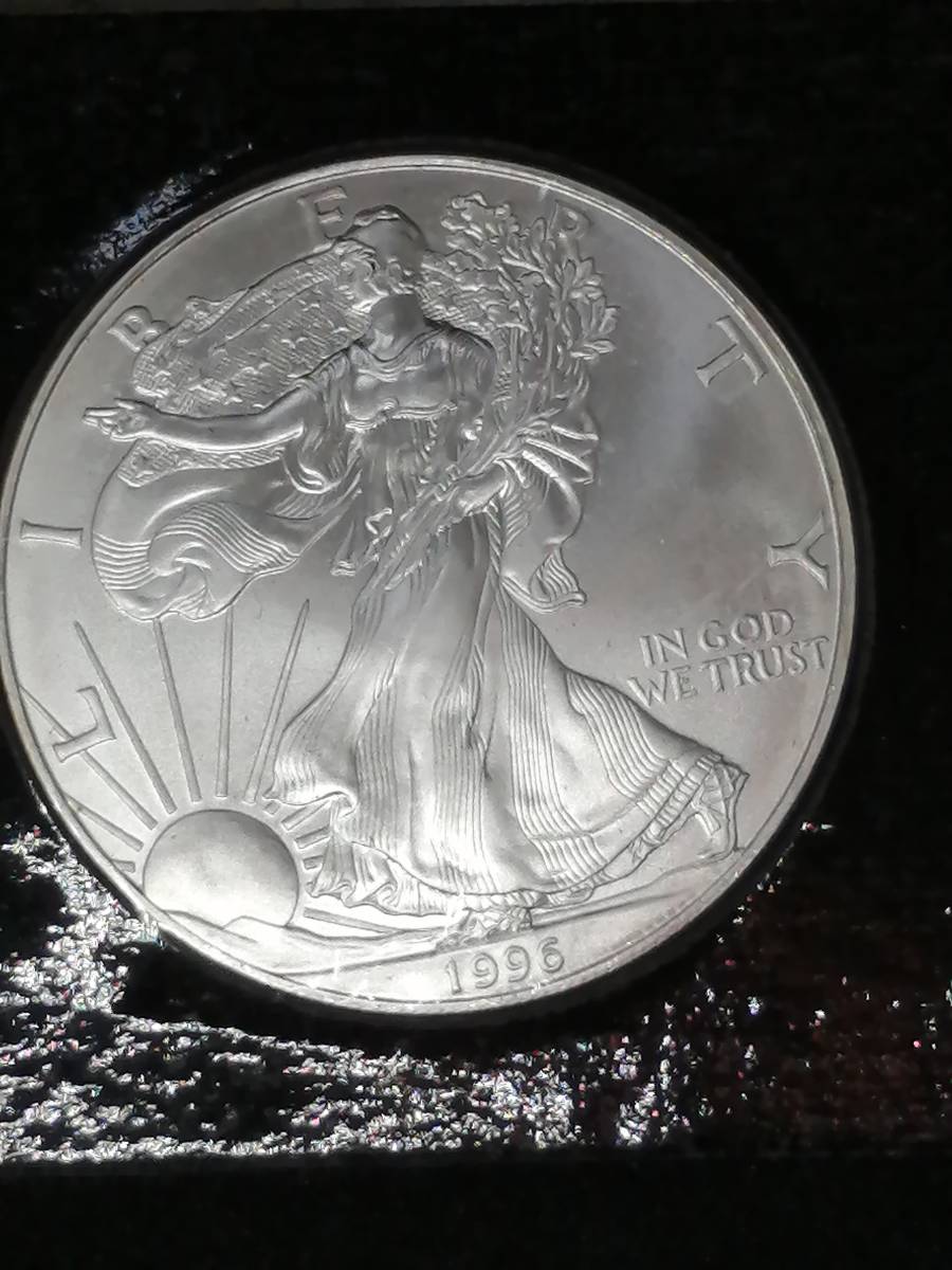 1ドル 銀貨 発行枚数が少ない1996年アメリカンシルバーイーグルドル
