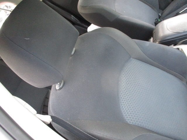 日産（NISSAN）※同梱不可※ジューク YF15 ドライバーシート 運転席シート 品番 87105-1KA1A ジューク | 通気性 DBA-YF15 ジューク（シートクッション｜アクセサリー）：車用品 全車種対応