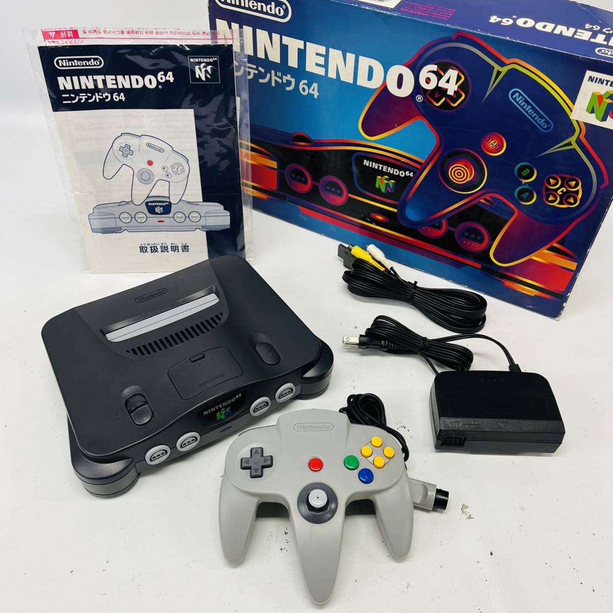 ☆1円～☆ Nintendo 64 本体 箱付き コントローラー 説明書 一式