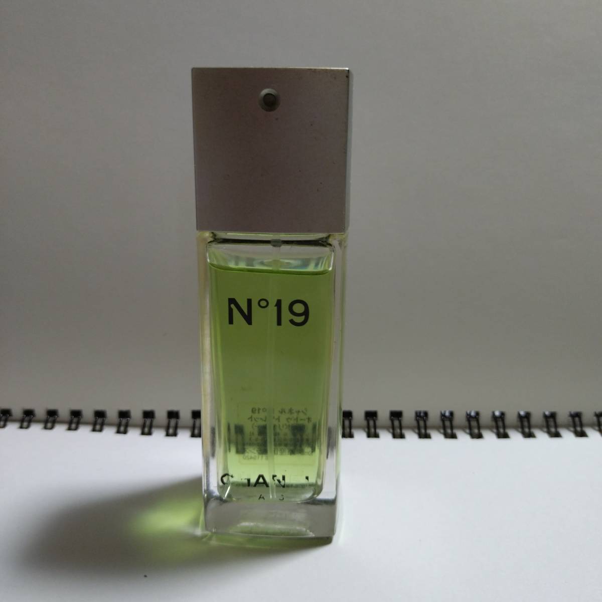 CHANEL】シャネル NO19 オードゥトワレット ヴァポリザター【難アリ