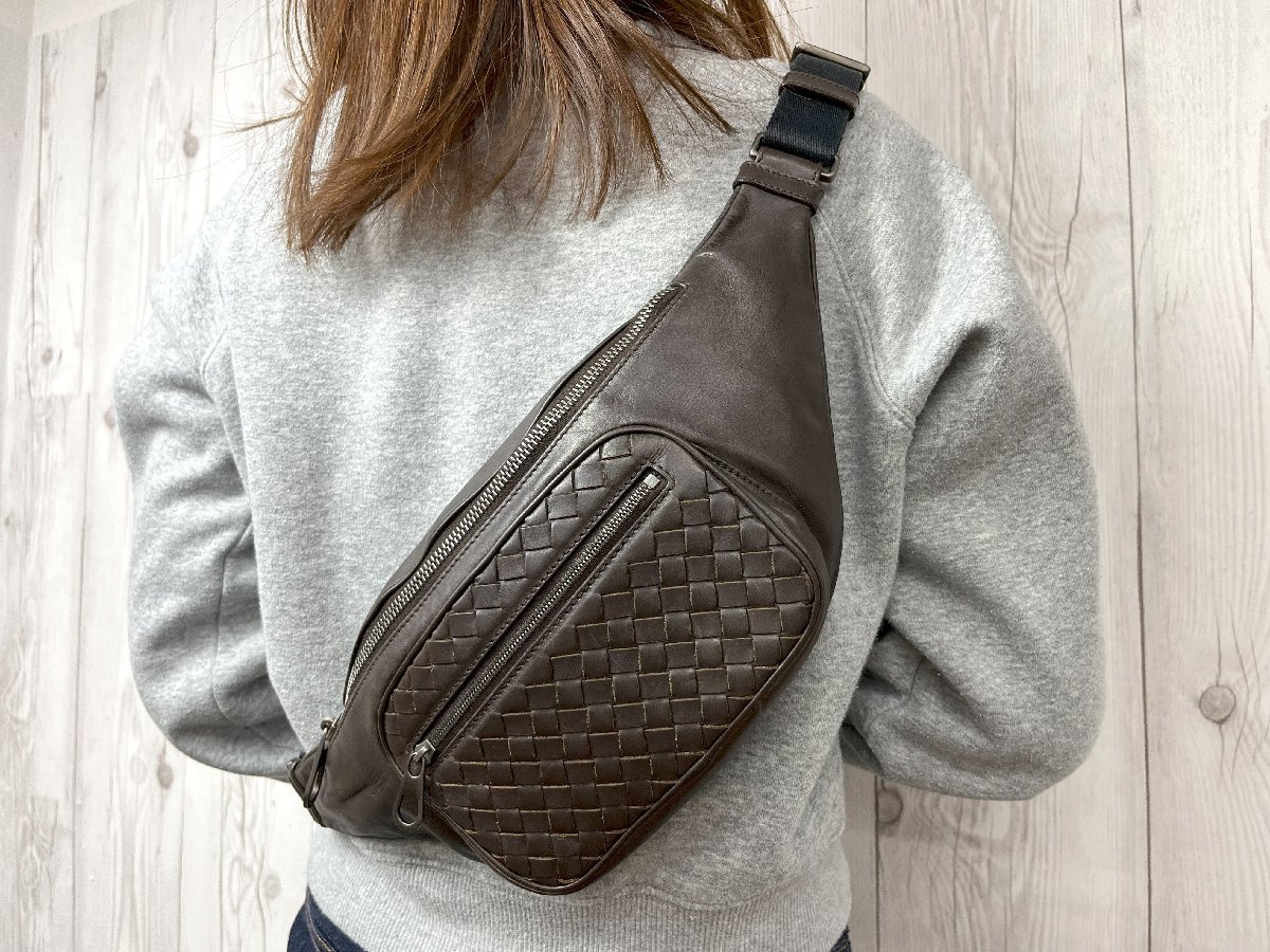 ボッテガヴェネタ VENETA BOTTEGA 極美品 長財布 イントレチャート 極 